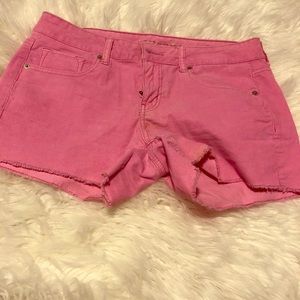 American Eagle short